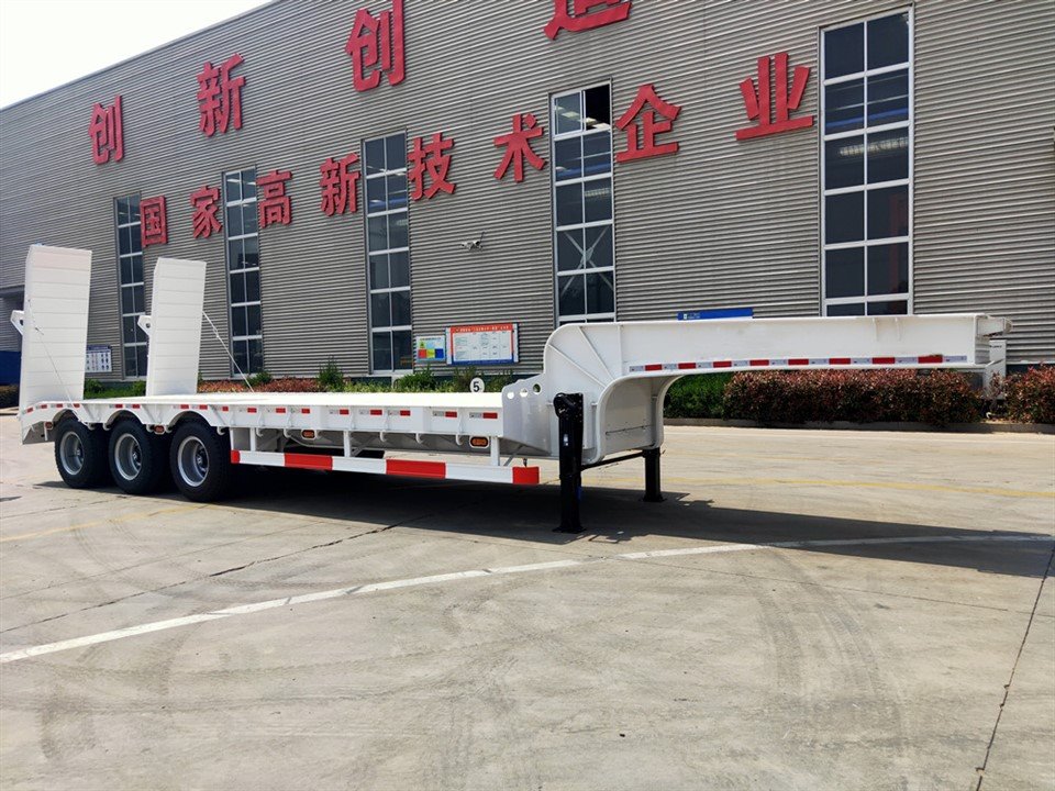 Semi Trailer Rau Execavator