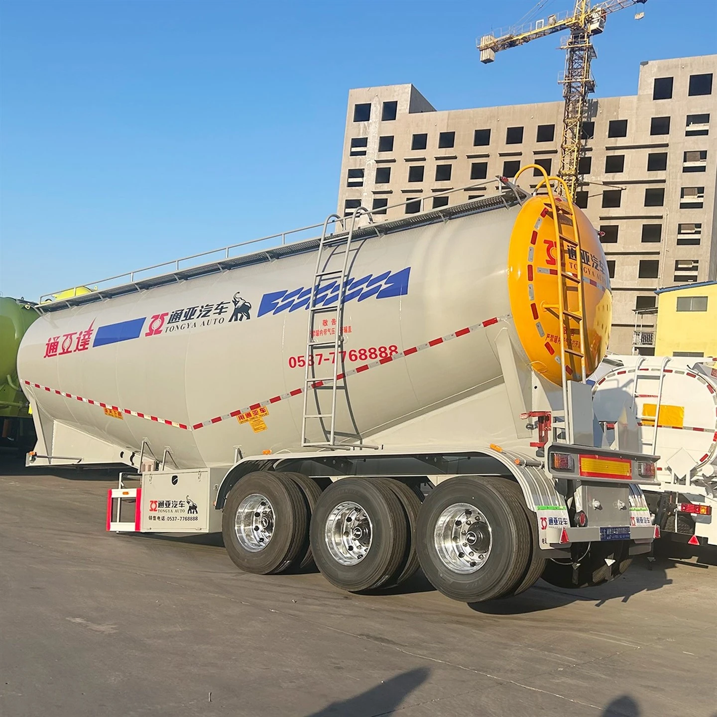 3 Axle Bulk Cement Tanker Semi Trailer